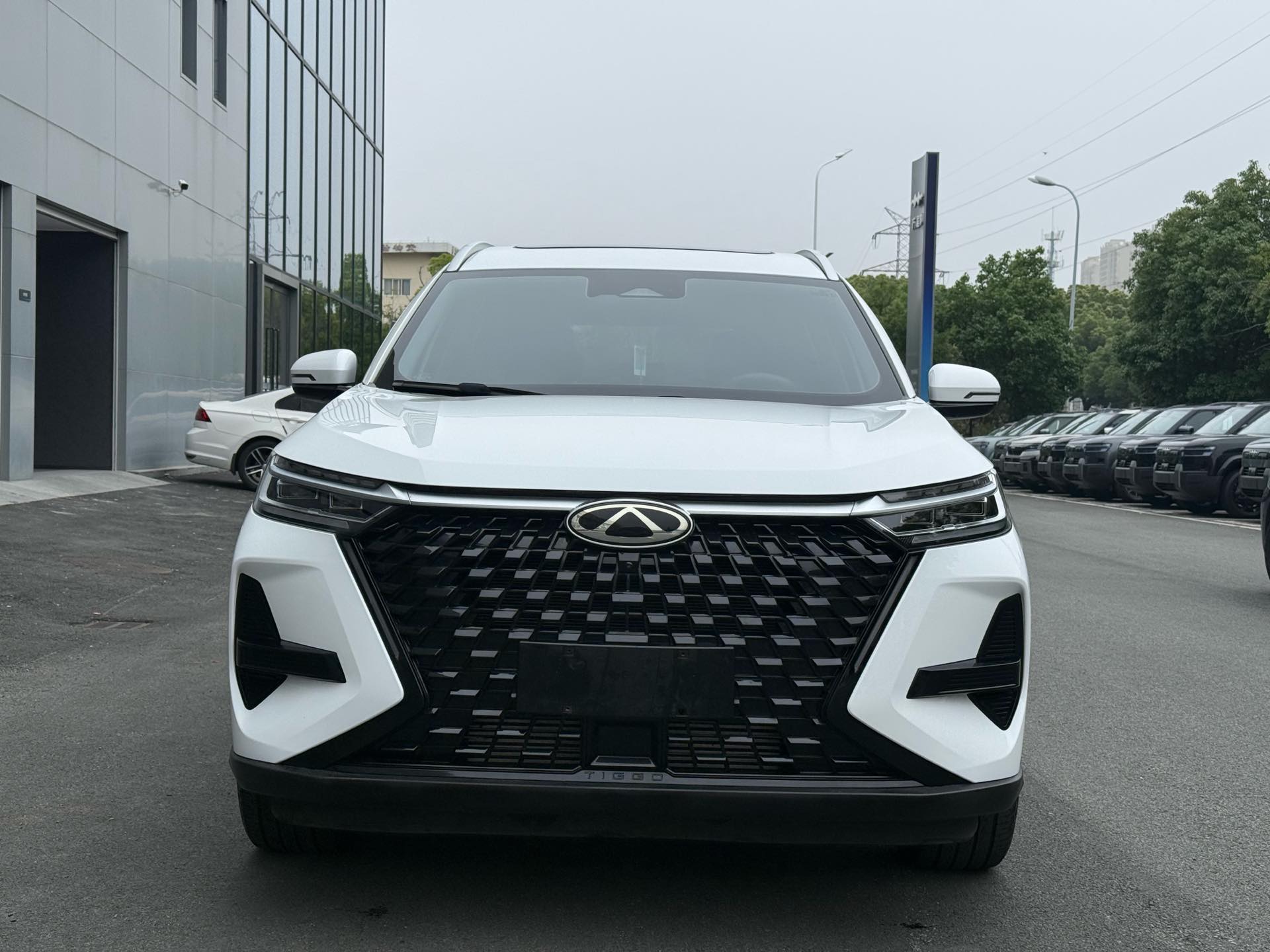 奇瑞 2025款 瑞虎8 PRO 1.6T 290T 两驱豪华版