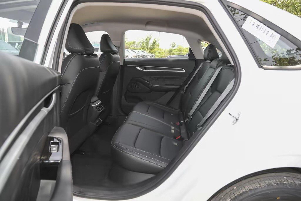 Geely 2025 Emgrand Sedan 1.5 CVT Xingyao Edition
