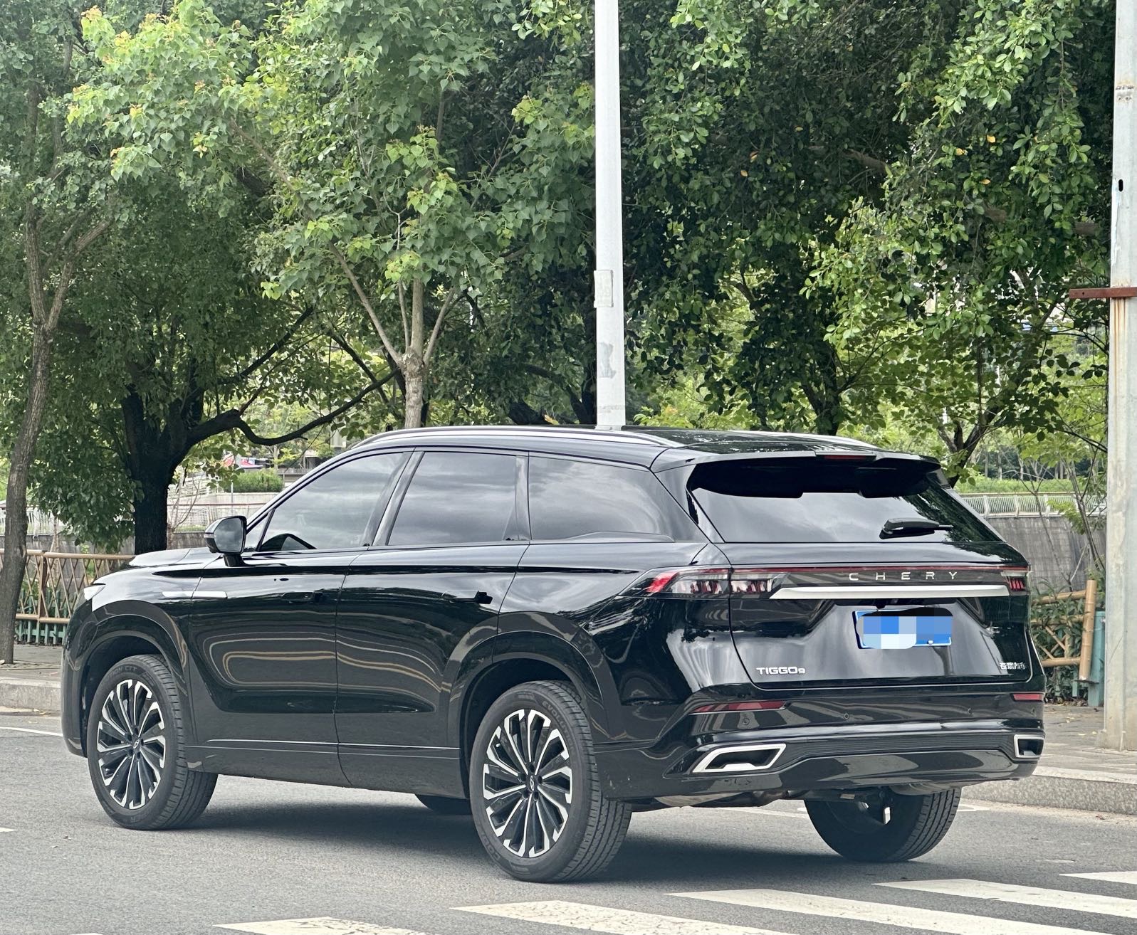 奇瑞 2023款 瑞虎9 2.0T 400T 两驱豪华版5座