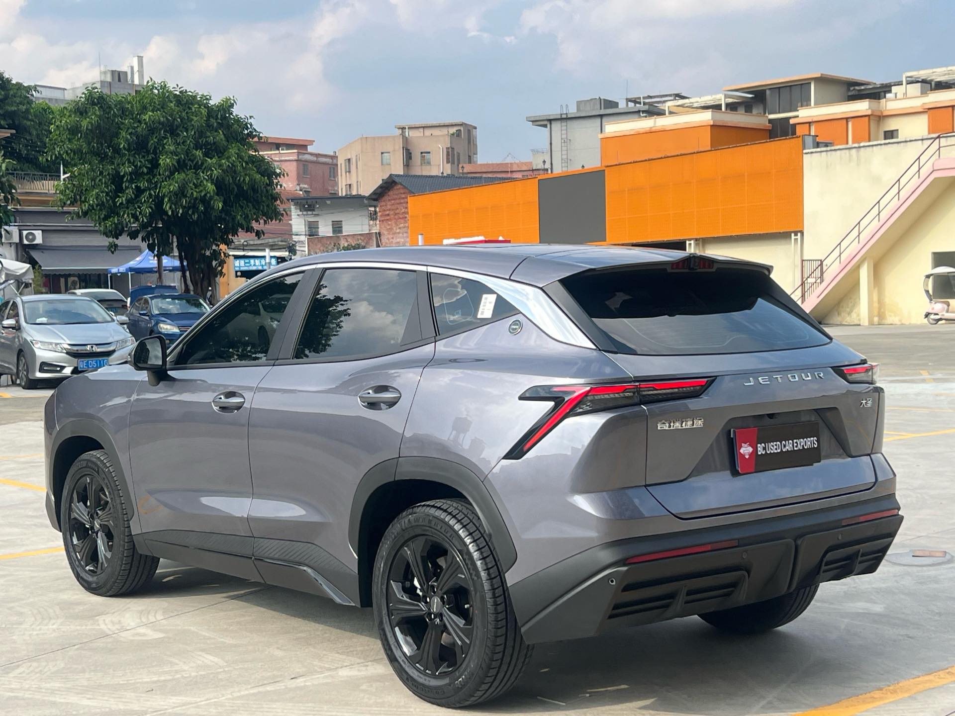 JETOUR 2026 Dasheng 1.5T Youth Luxury Edition