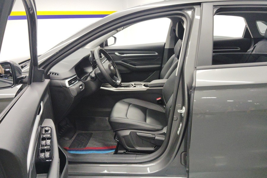 Geely 2025 Emgrand Sedan 1.5 CVT Longteng Edition