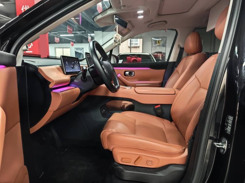 Leapmotor 2026 C16 280 LiDAR Zhizun Edition 6-Seater