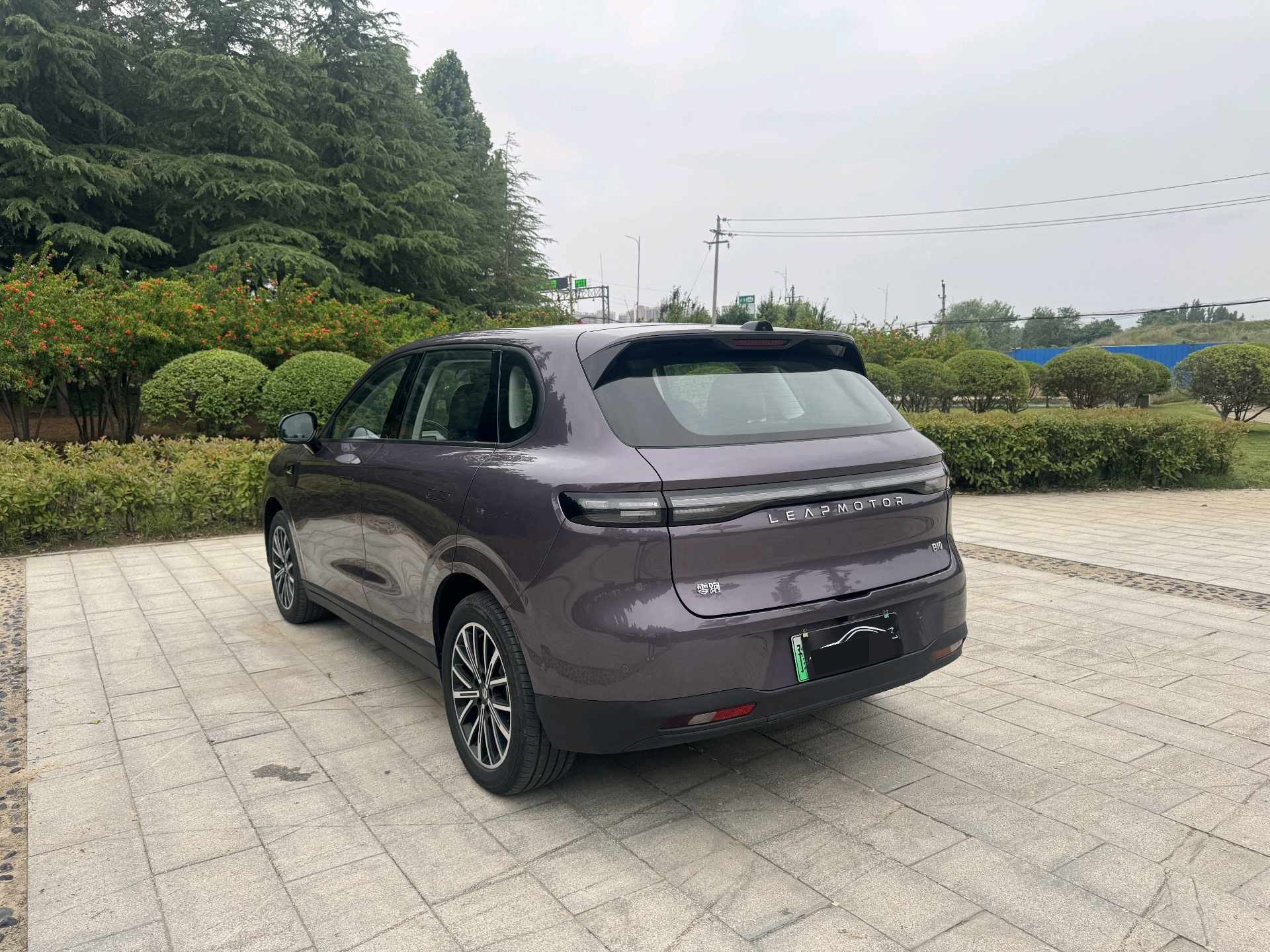 零跑 2025款 B10 510激光雷达智驾版