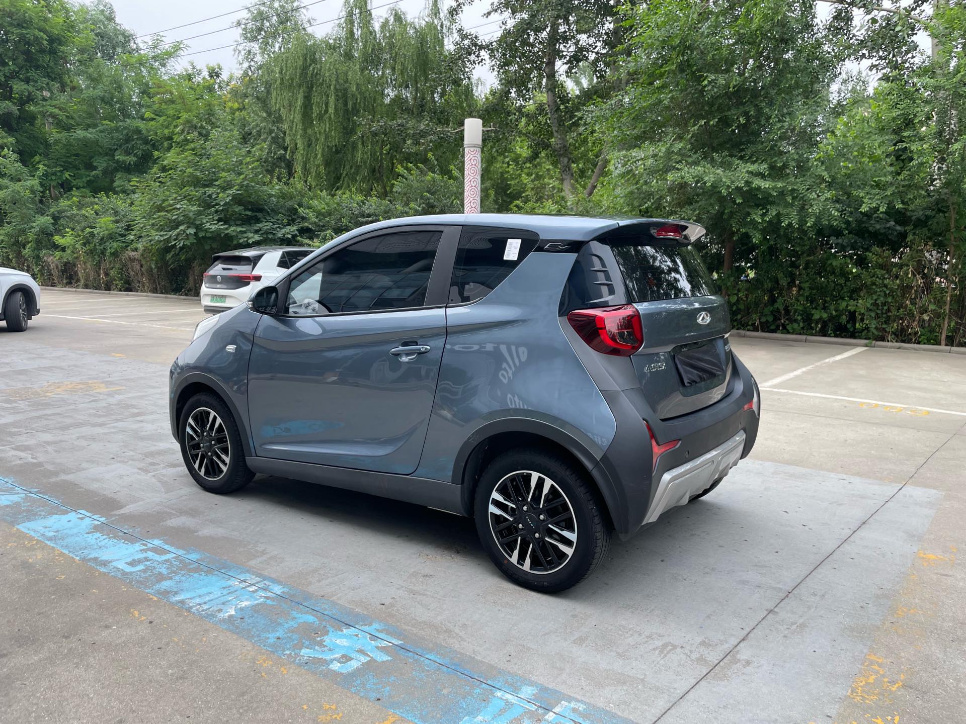 奇瑞 2023款 eQ1(小蚂蚁) 251km 热爱版 磷酸铁锂