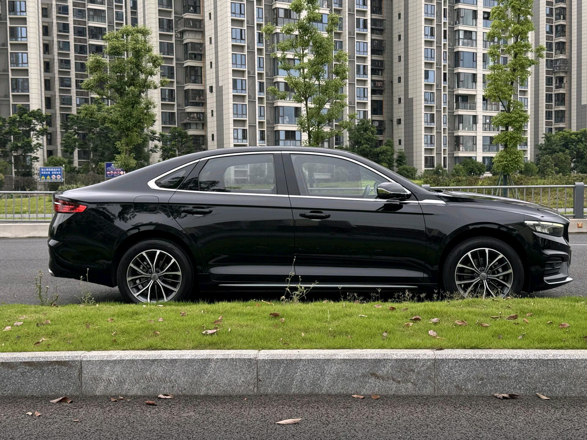 Geely 2021 Xingrui 2.0T Luxury Plus