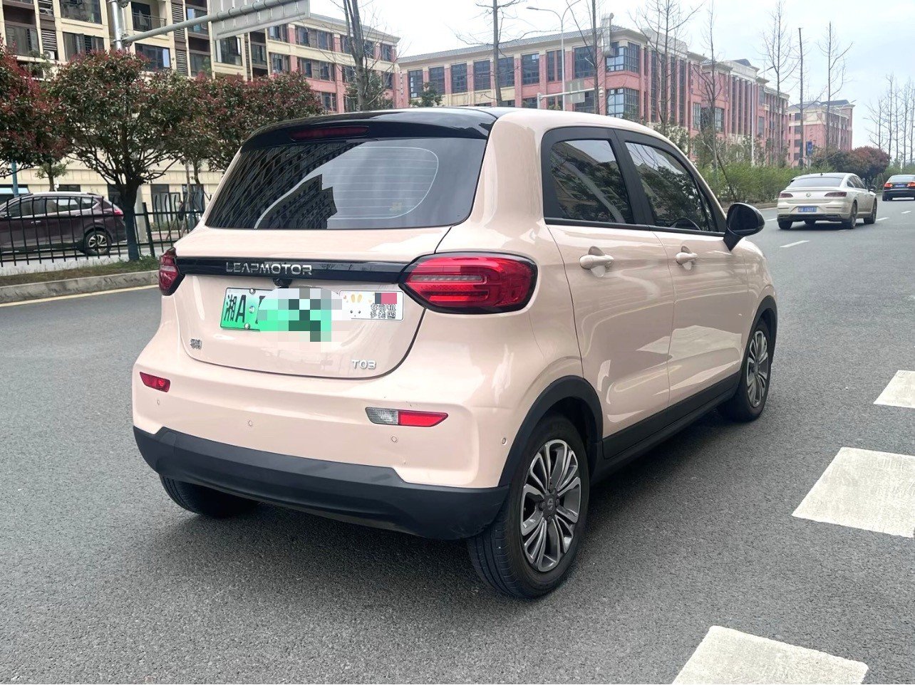 零跑 2022款 T03 星钻版