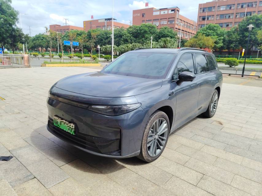 零跑 2024款 C16 200尊享版