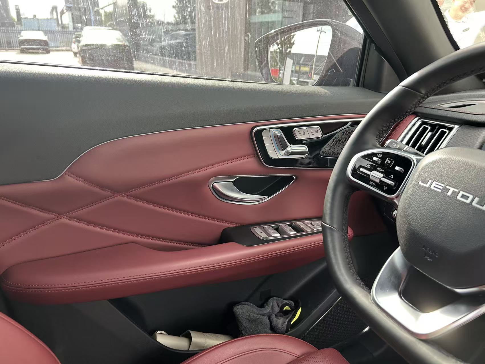JETOUR 2025 X70 PLUS 1.5T Supreme Edition 5-Seater
