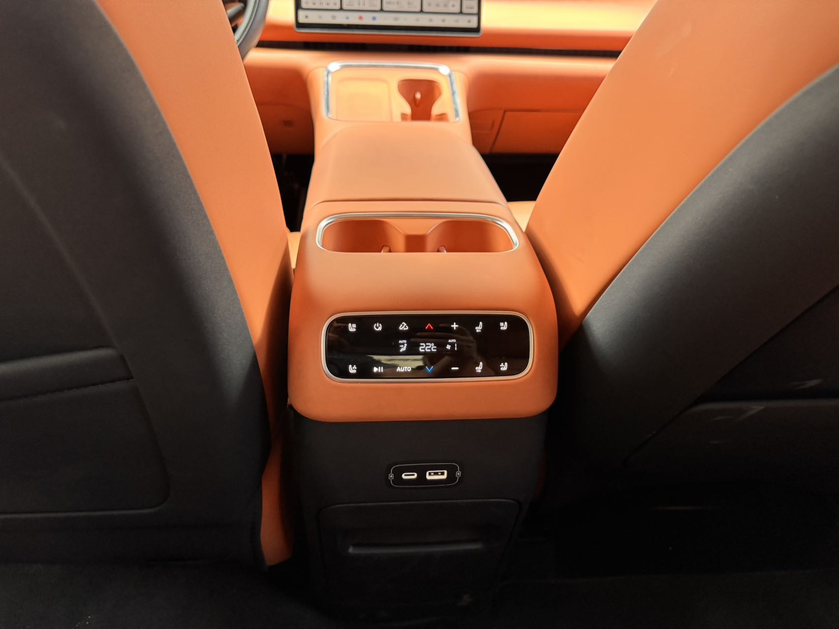 Leapmotor 2026 C16 280 LiDAR Zhizun Edition 6-Seater