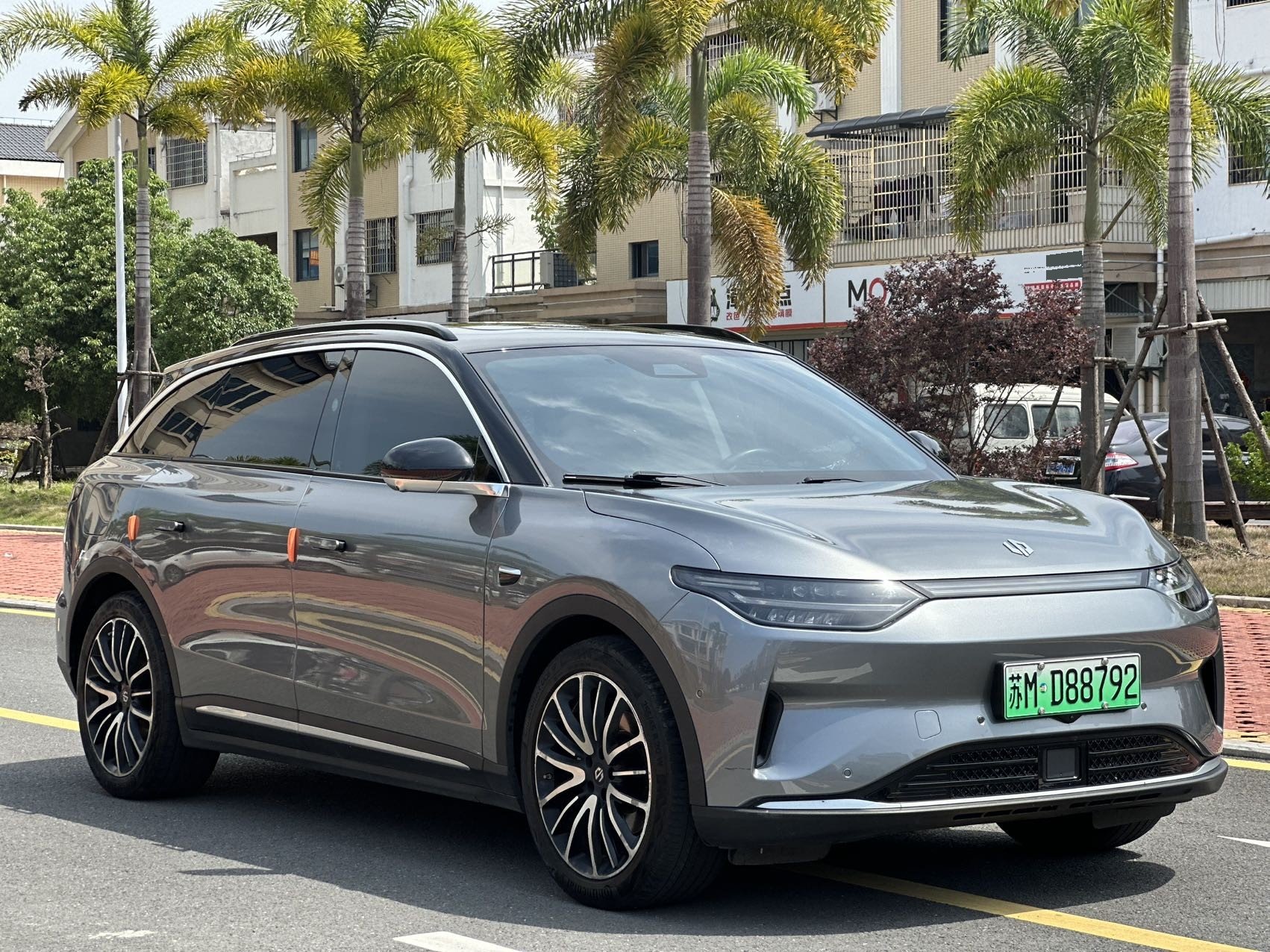 零跑 2021款 C11 豪华版 磷酸铁锂