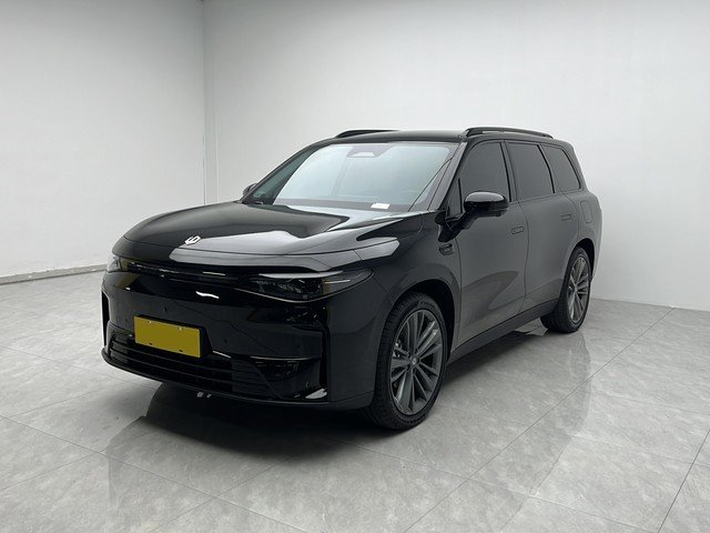 零跑 2024款 C16 200尊享版
