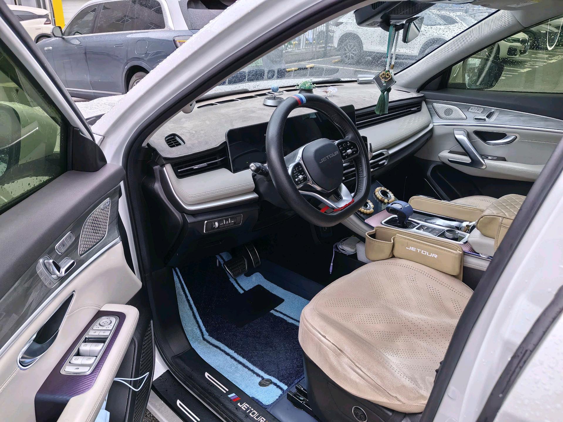 JETOUR 2023 X70 PLUS 2.0T Qiangzhe MAX 7-Seater