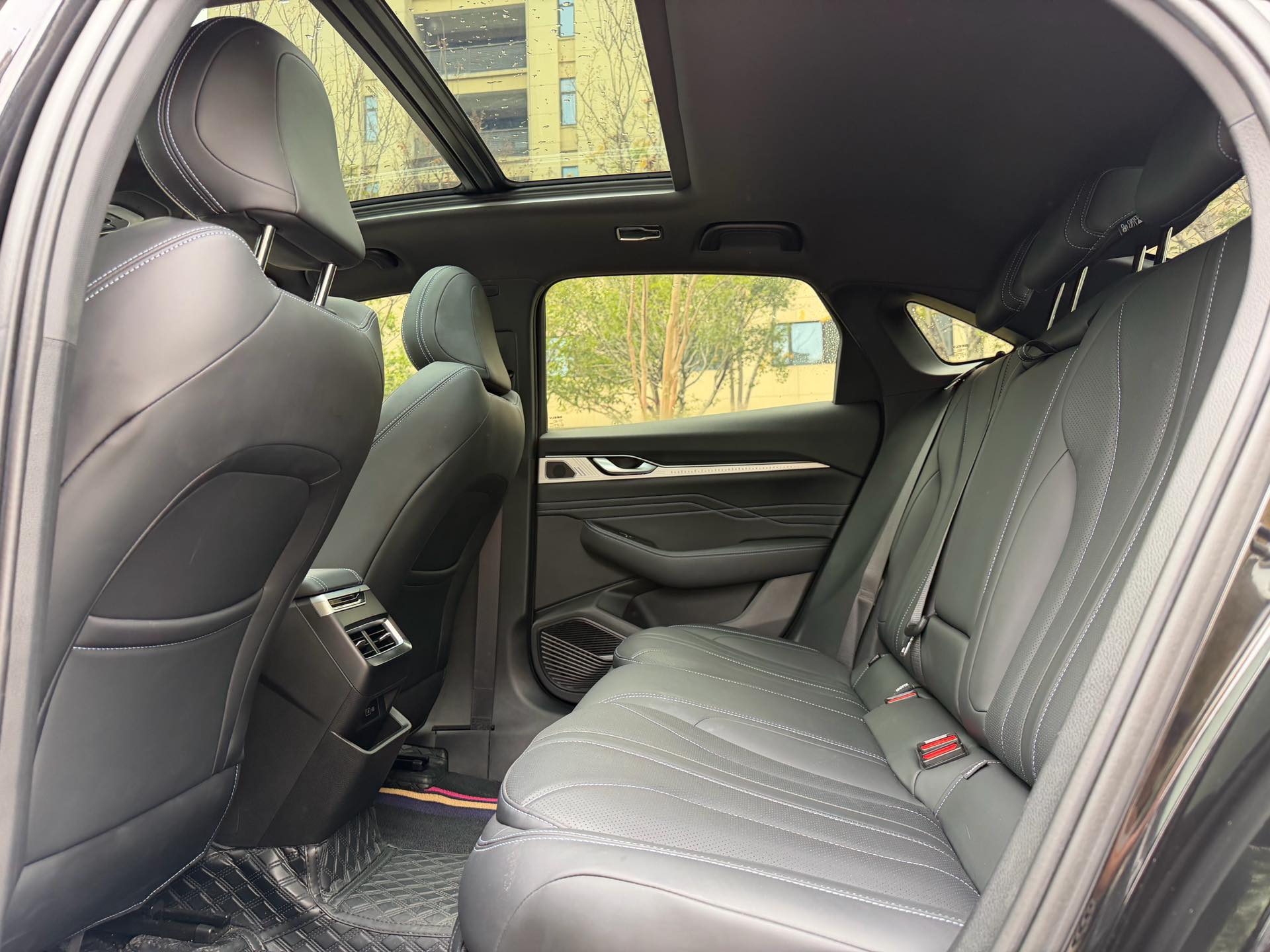 Geely 2025 Xingrui 1.5TD Dongfangyao Kunlun Edition