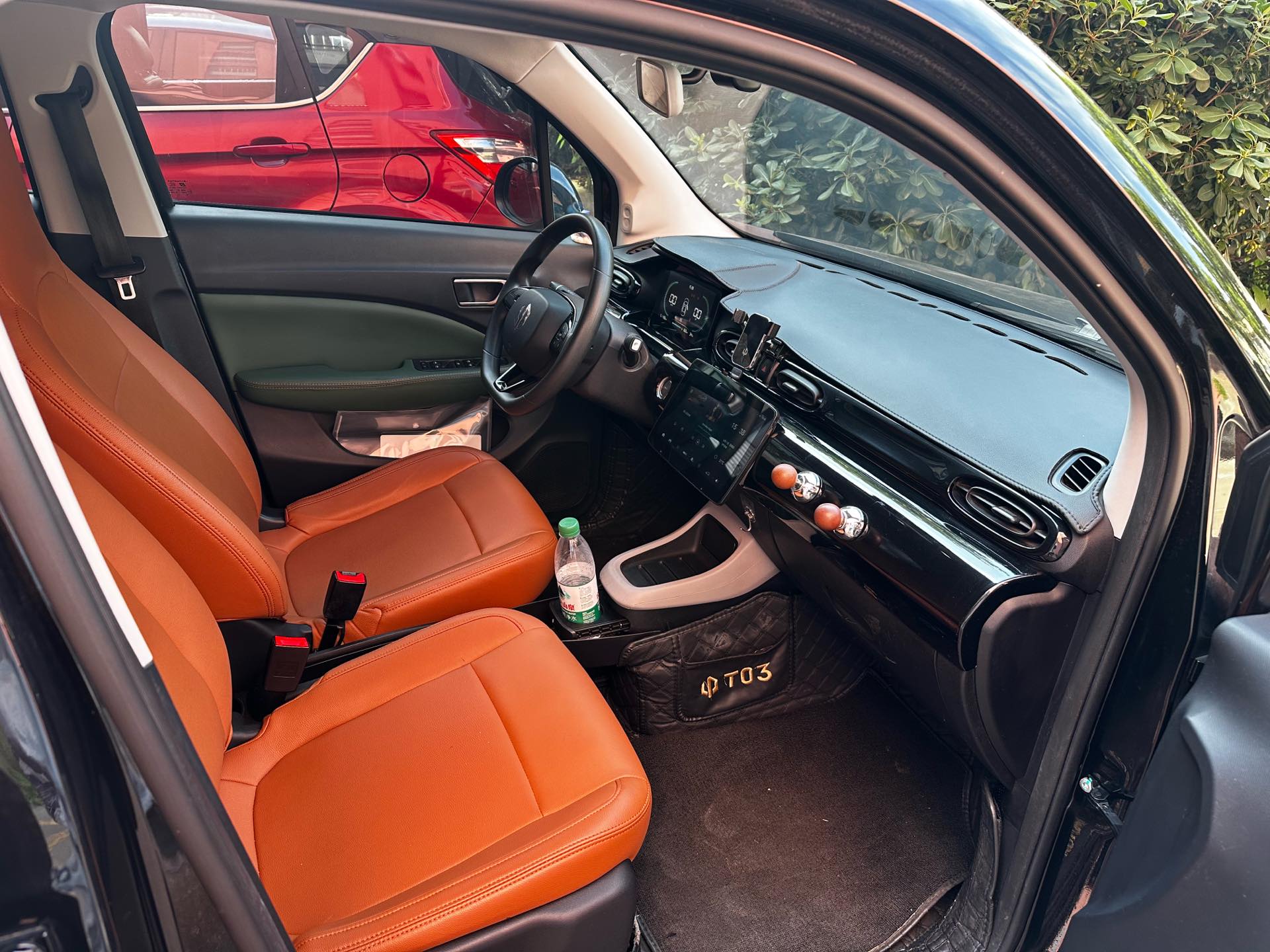 Leapmotor 2022 T03 Amber Edition