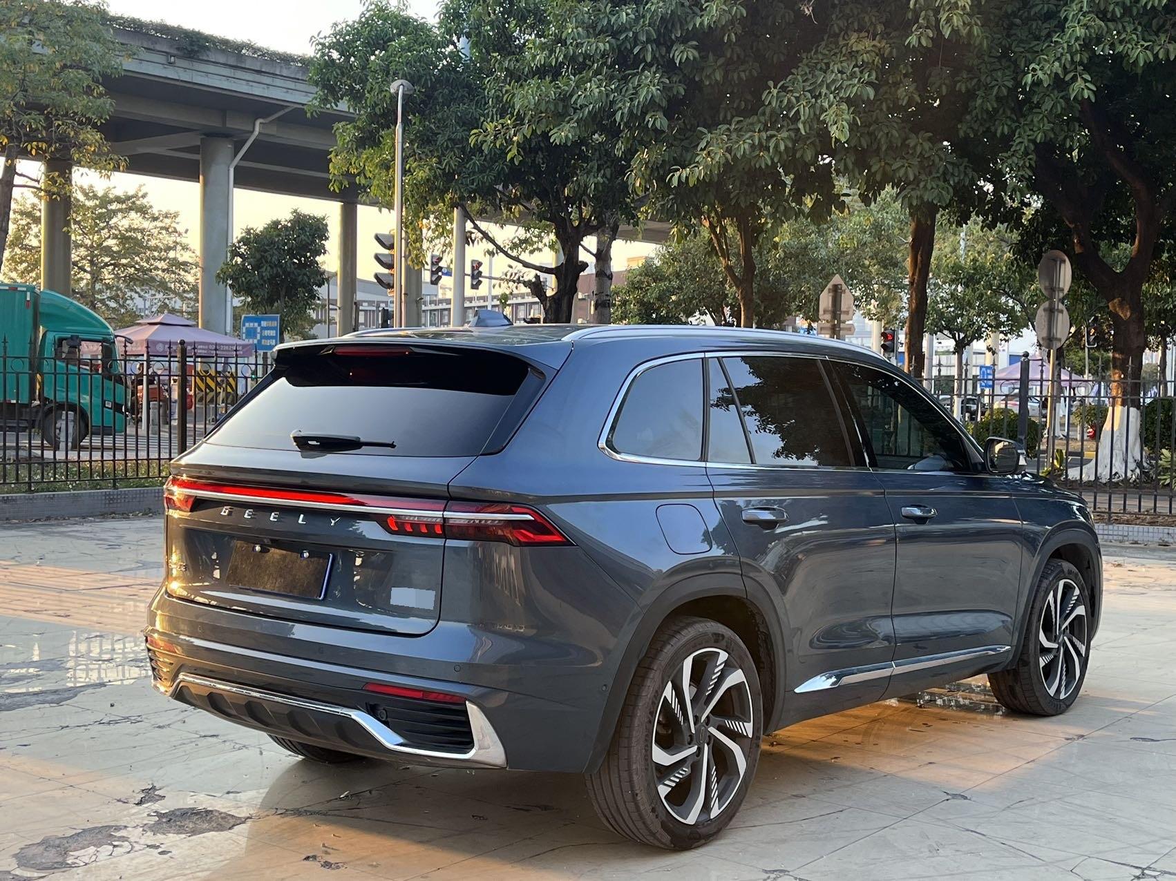 吉利 2021款 星越L 2.0TD EVO两驱智尊型
