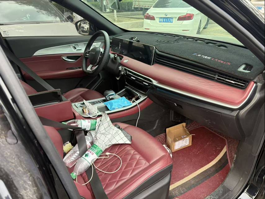 捷途 2023款 X70 PLUS 1.6T 强者PRO5座