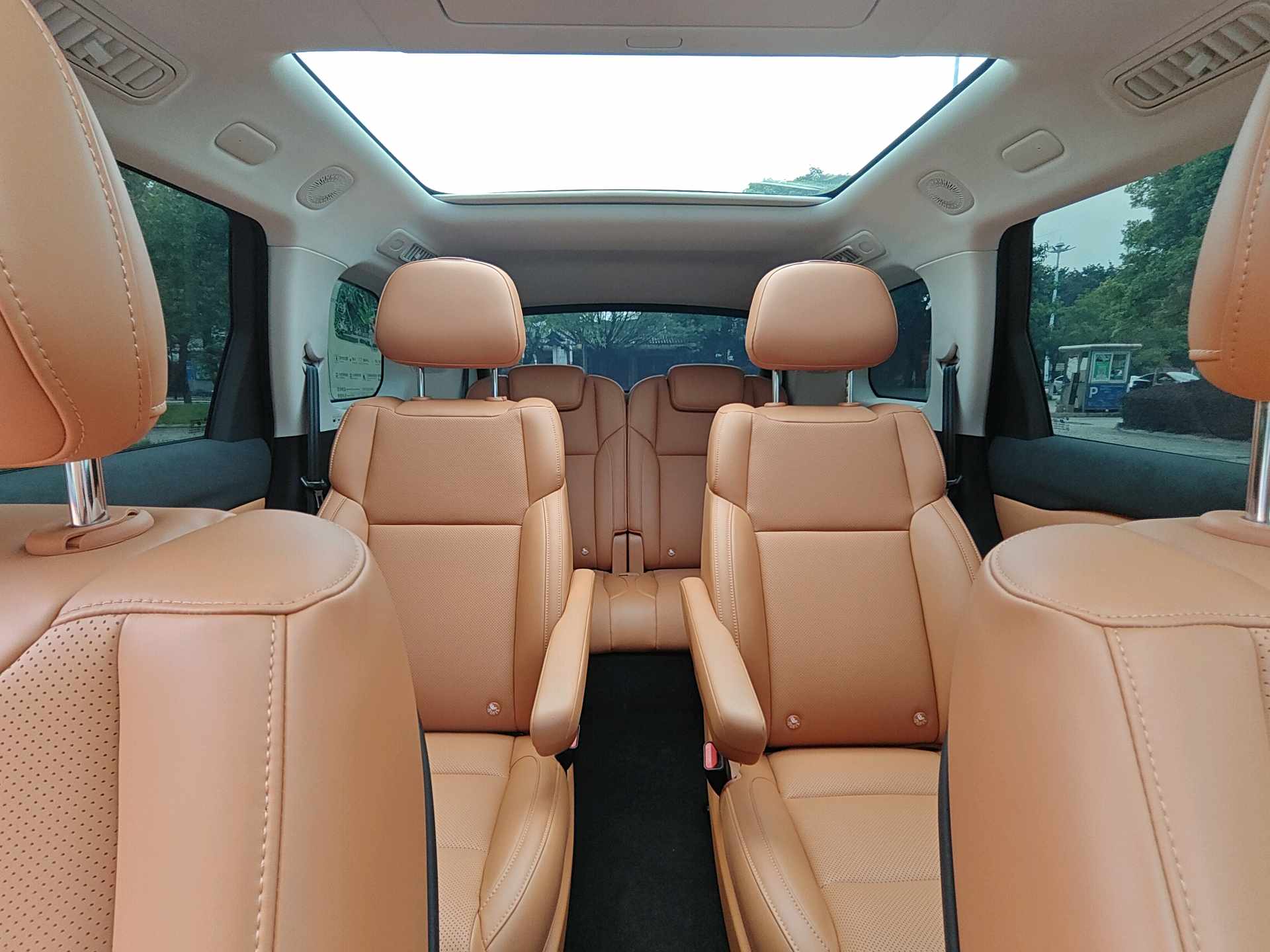 Leapmotor 2024 C16 200 Deluxe Edition