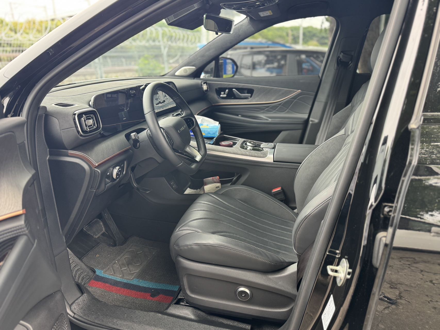 Chery 2025 Tiggo 9 2.0T 2WD Luxury 5-Seater