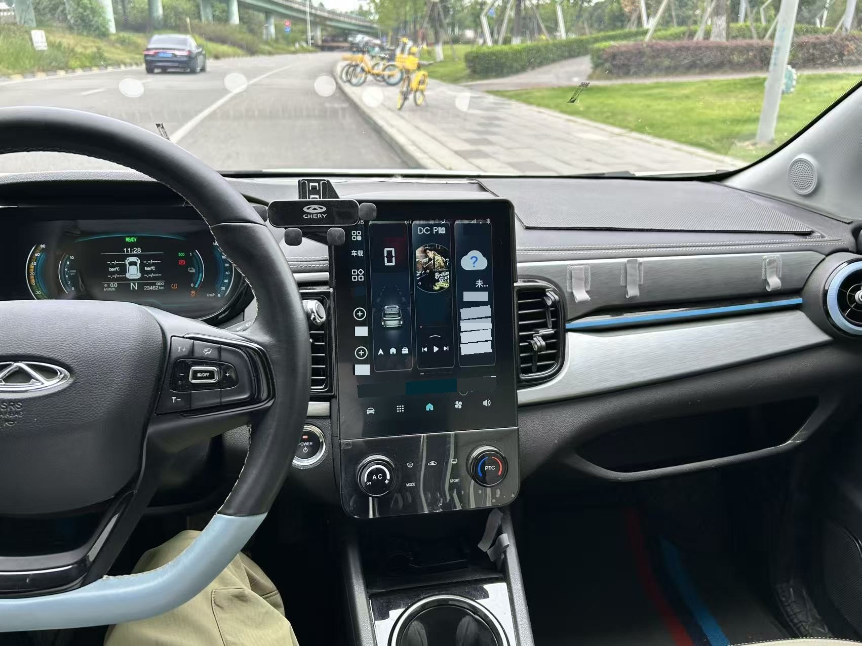 奇瑞 2024款 eQ1(小蚂蚁) 青春版 251km 热爱版 23.99kWh(改款)