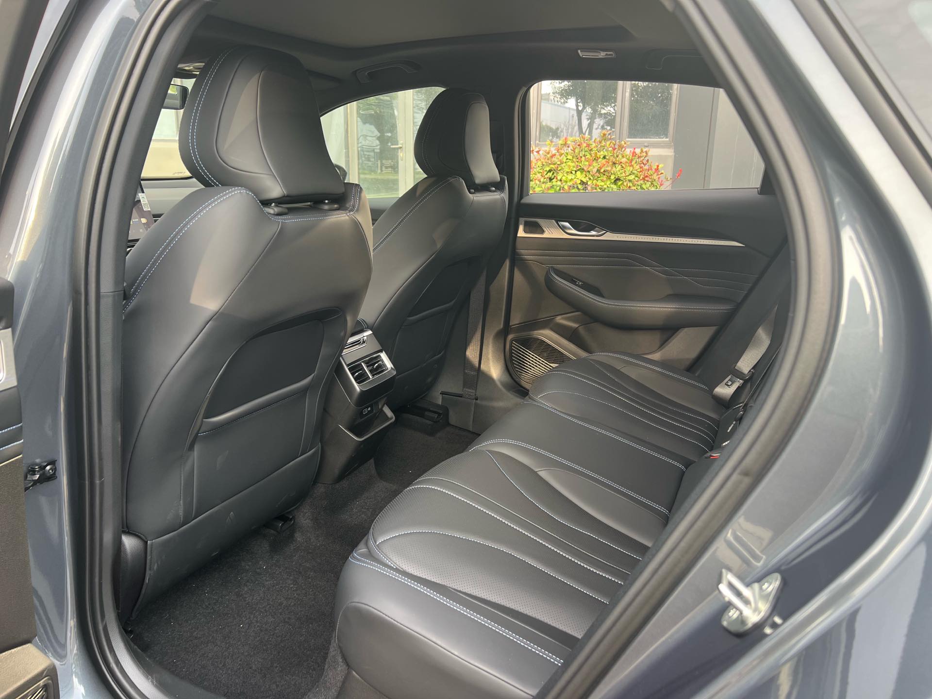 Geely 2025 Xingrui 1.5TD Dongfangyao Kunlun Edition