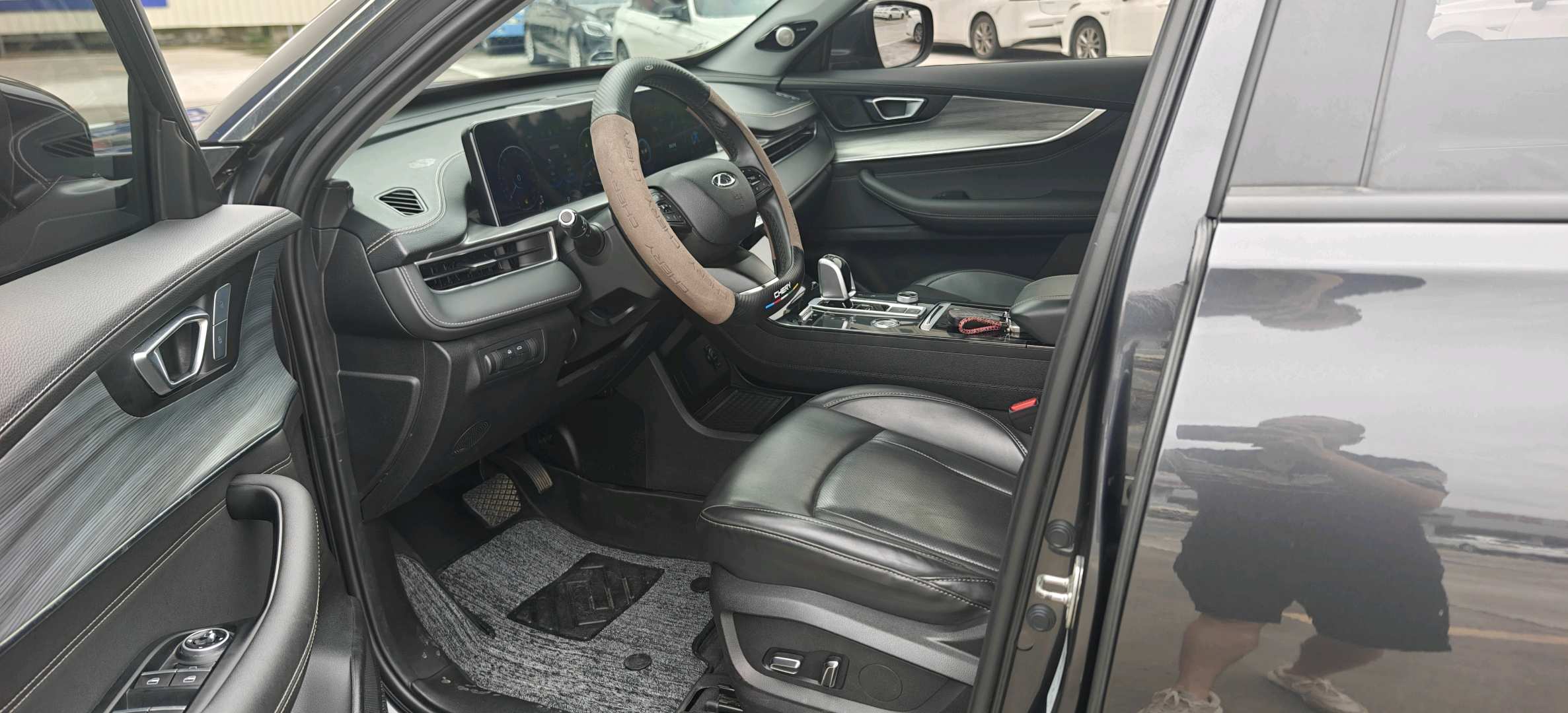奇瑞 2021款 瑞虎8 PLUS 1.6TGDI 290TGDI 豪情版