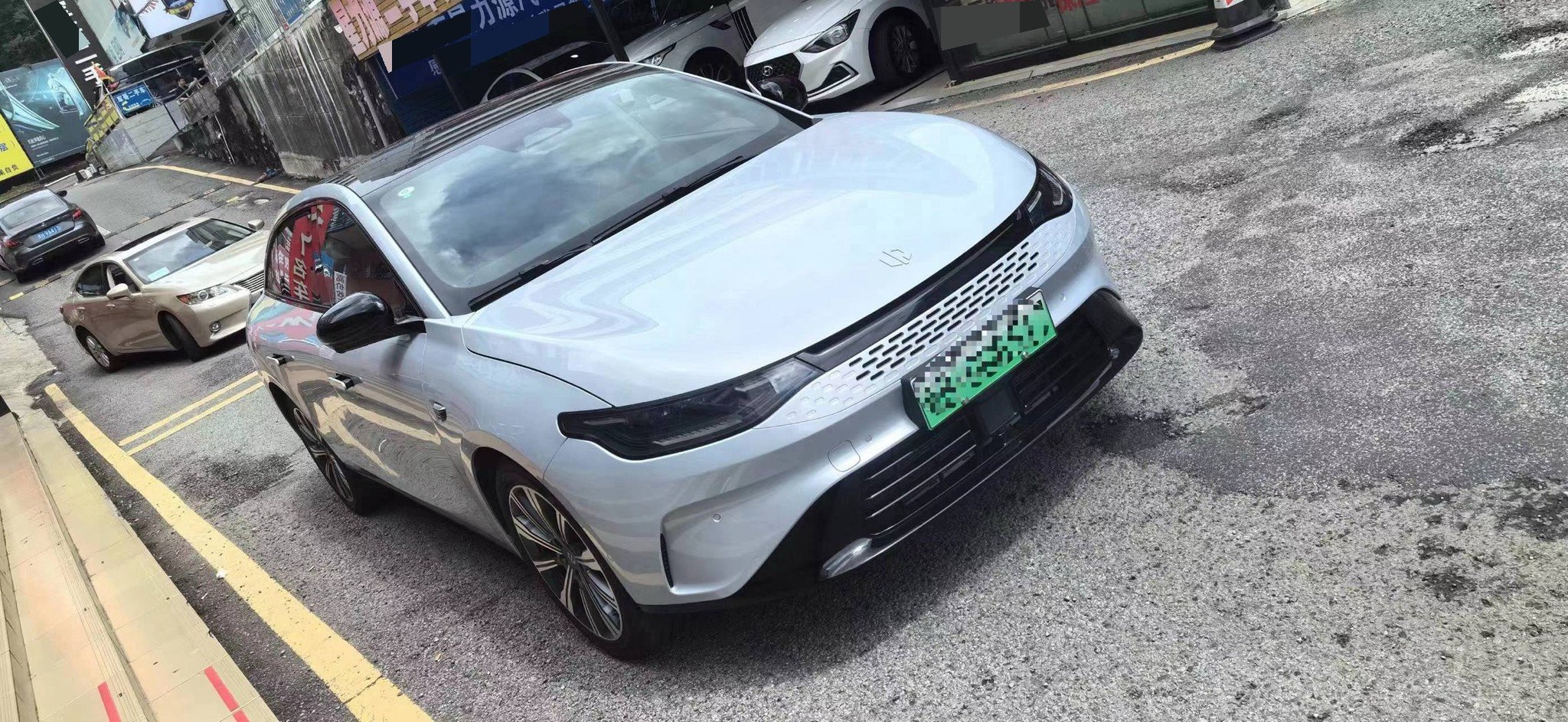 零跑 2023款 C01 316 智享版