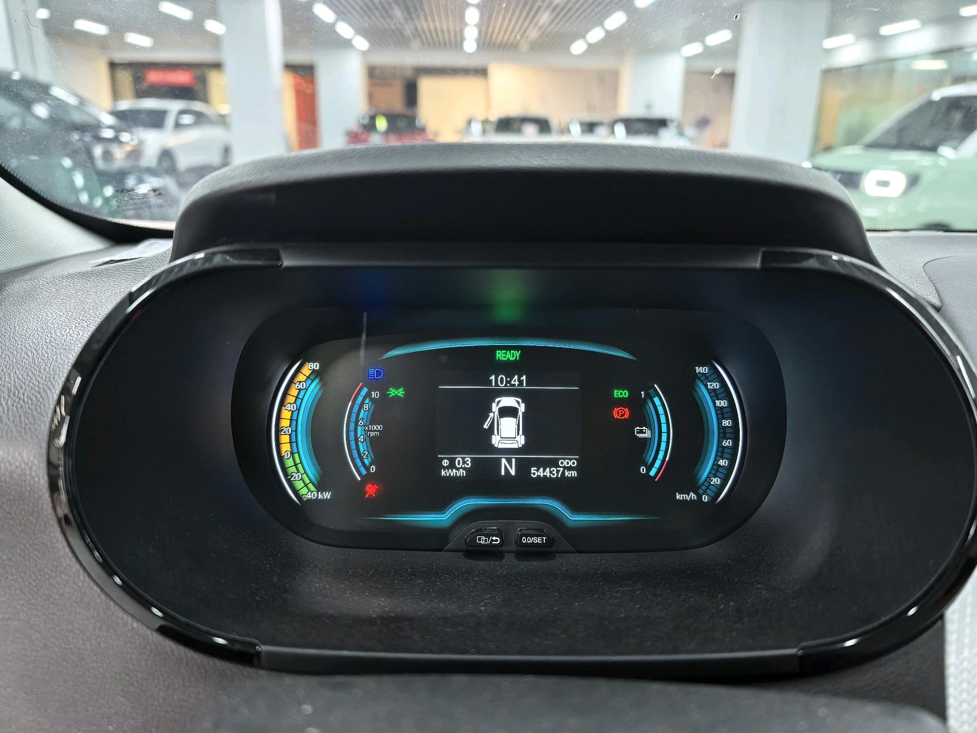 奇瑞 2022款 eQ1 甜粉款 微糖版 磷酸铁锂 30kW 301km(改款)