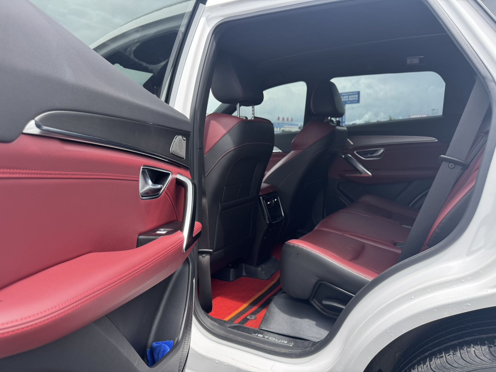 JETOUR 2021 X70 PLUS 1.6T Di PRO 5-Seater