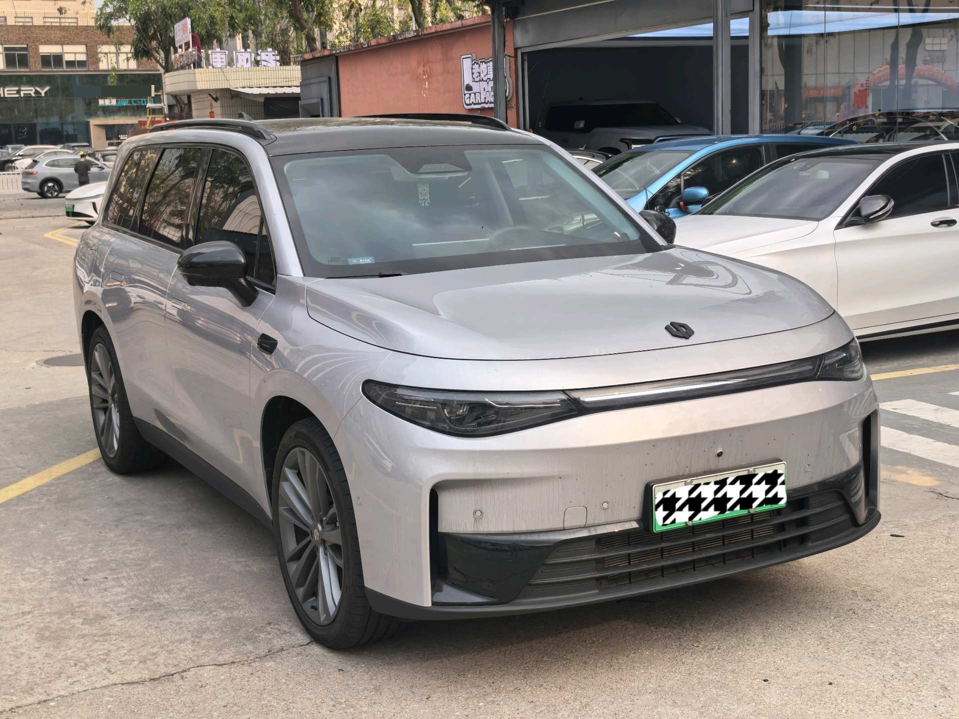 Leapmotor 2024 C16 200 Deluxe Edition