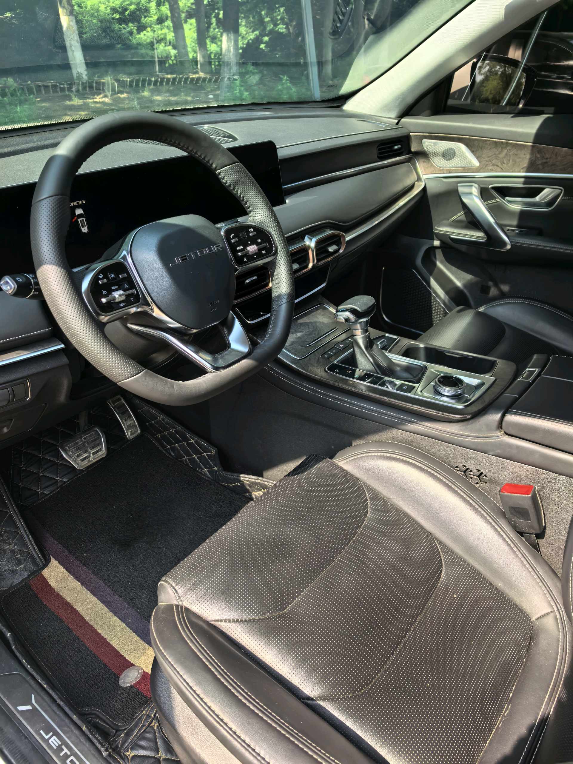 JETOUR 2021 X70 PLUS 1.6T Di 5-Seat (Facelift)