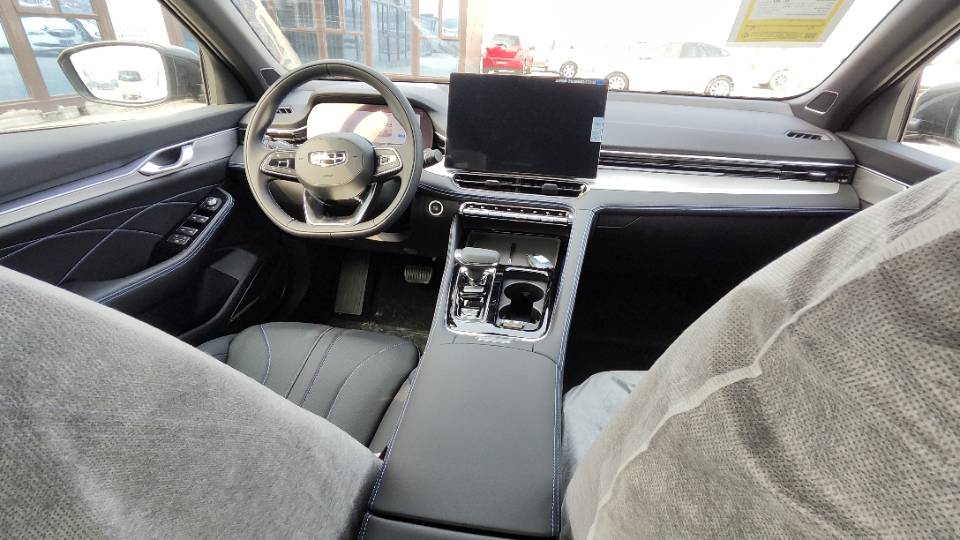 Geely 2026 Xingrui 1.5TD Dongfang Yao Kunlun Edition