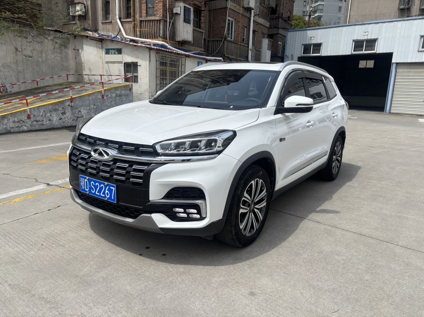 奇瑞 2020款 瑞虎8 1.6TGDI 290TGDI 旗舰版
