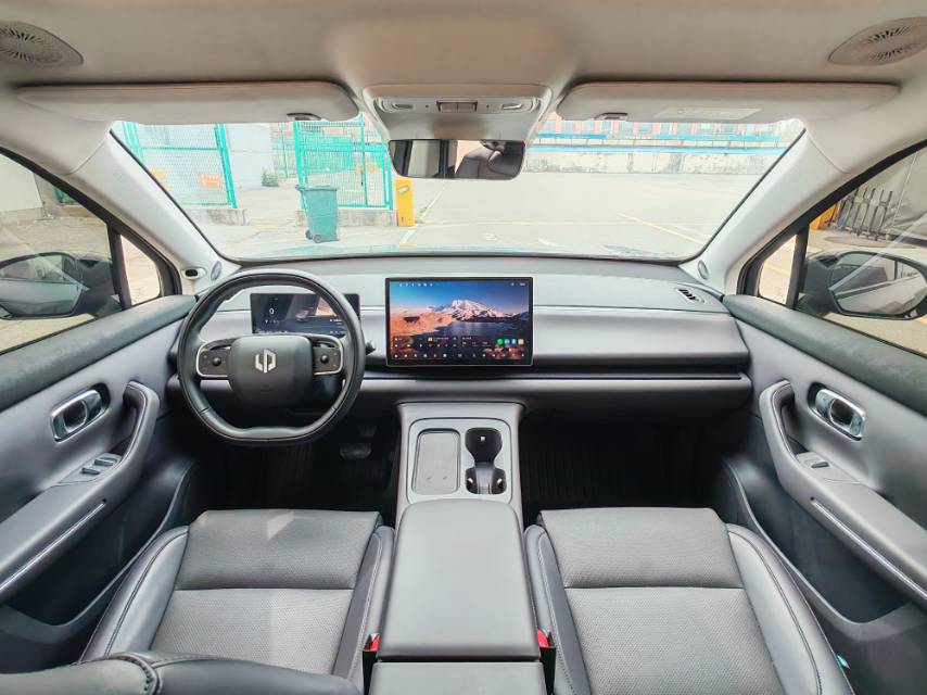 Leapmotor 2024 C16 200 Deluxe Edition