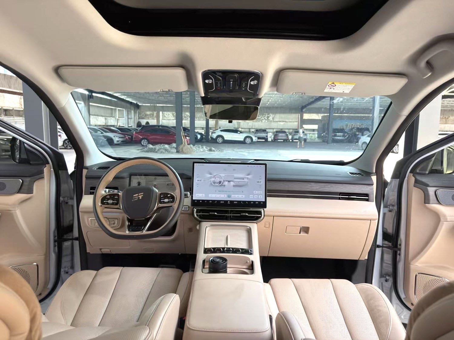 JETOUR 2025 Shanhai L9 1.5TD Luxury 7-Seater