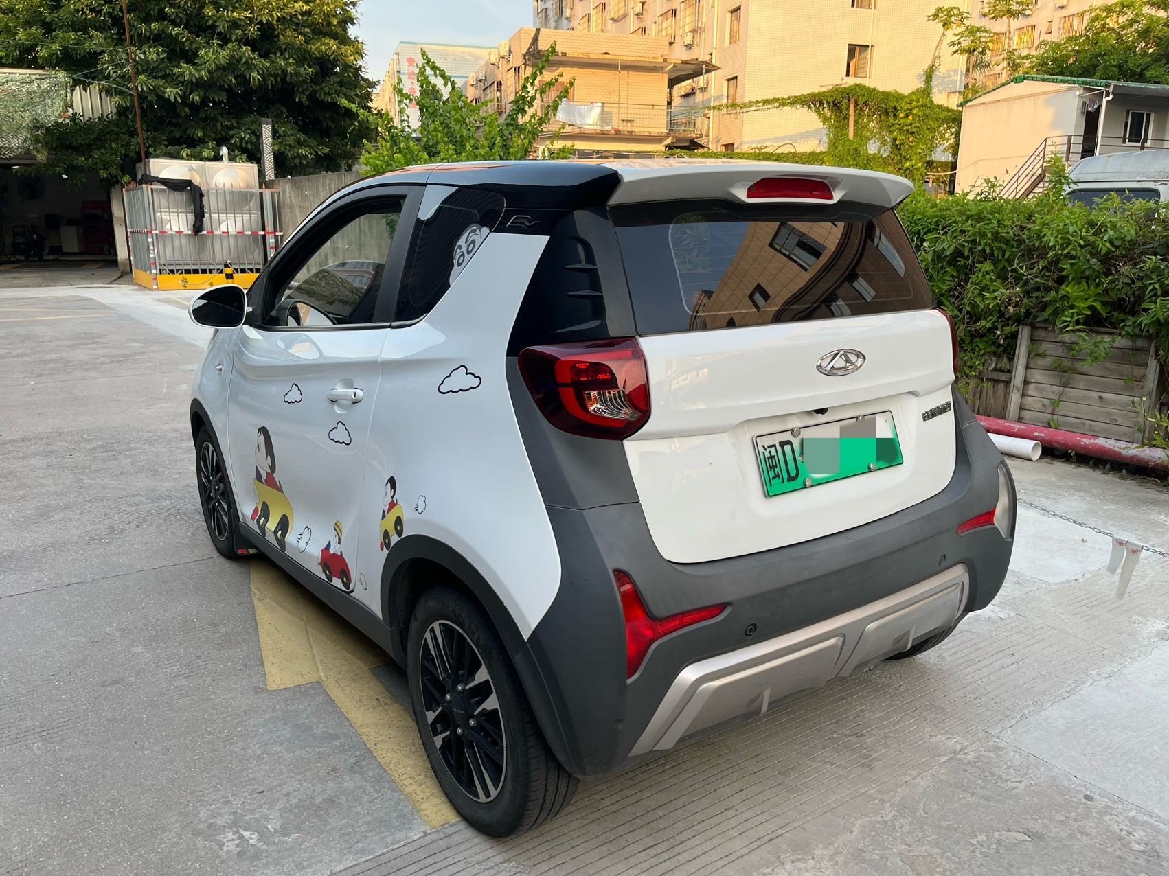 奇瑞 2022款 eQ1 甜粉款 半糖版 三元锂 55kW 408km