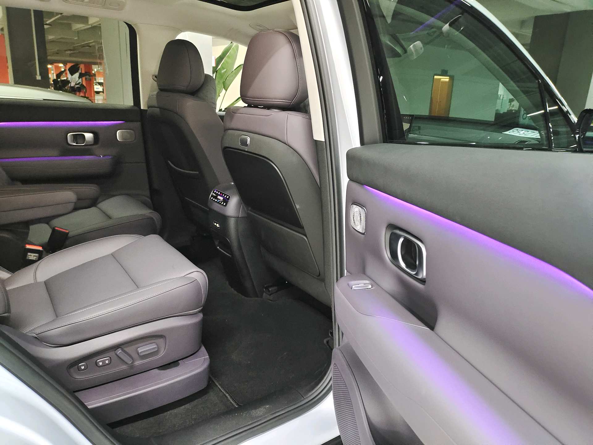 Leapmotor 2026 C16 630 LiDAR Ultimate 6-Seater