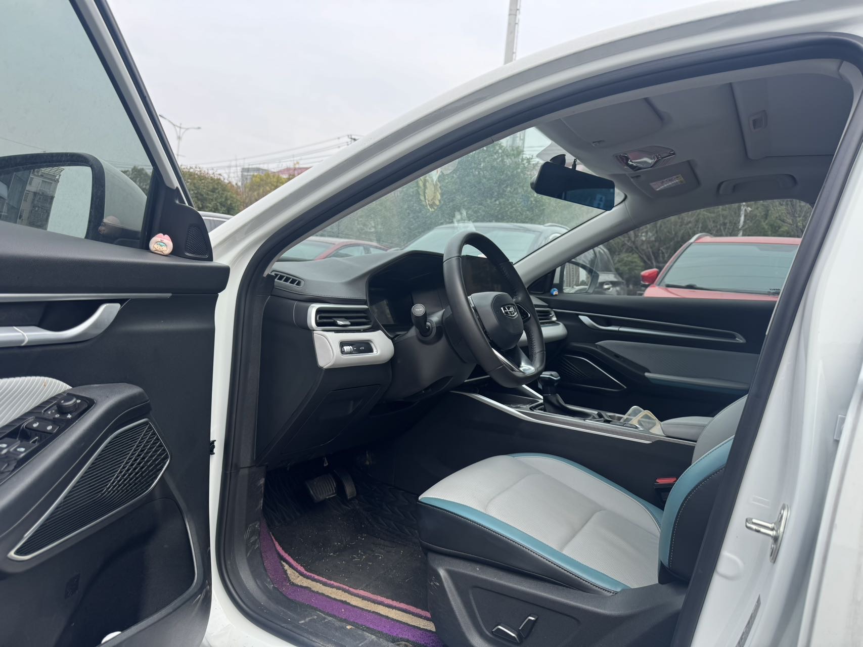Geely 2023 Emgrand Sedan 1.5 CVT Champion Edition Flagship