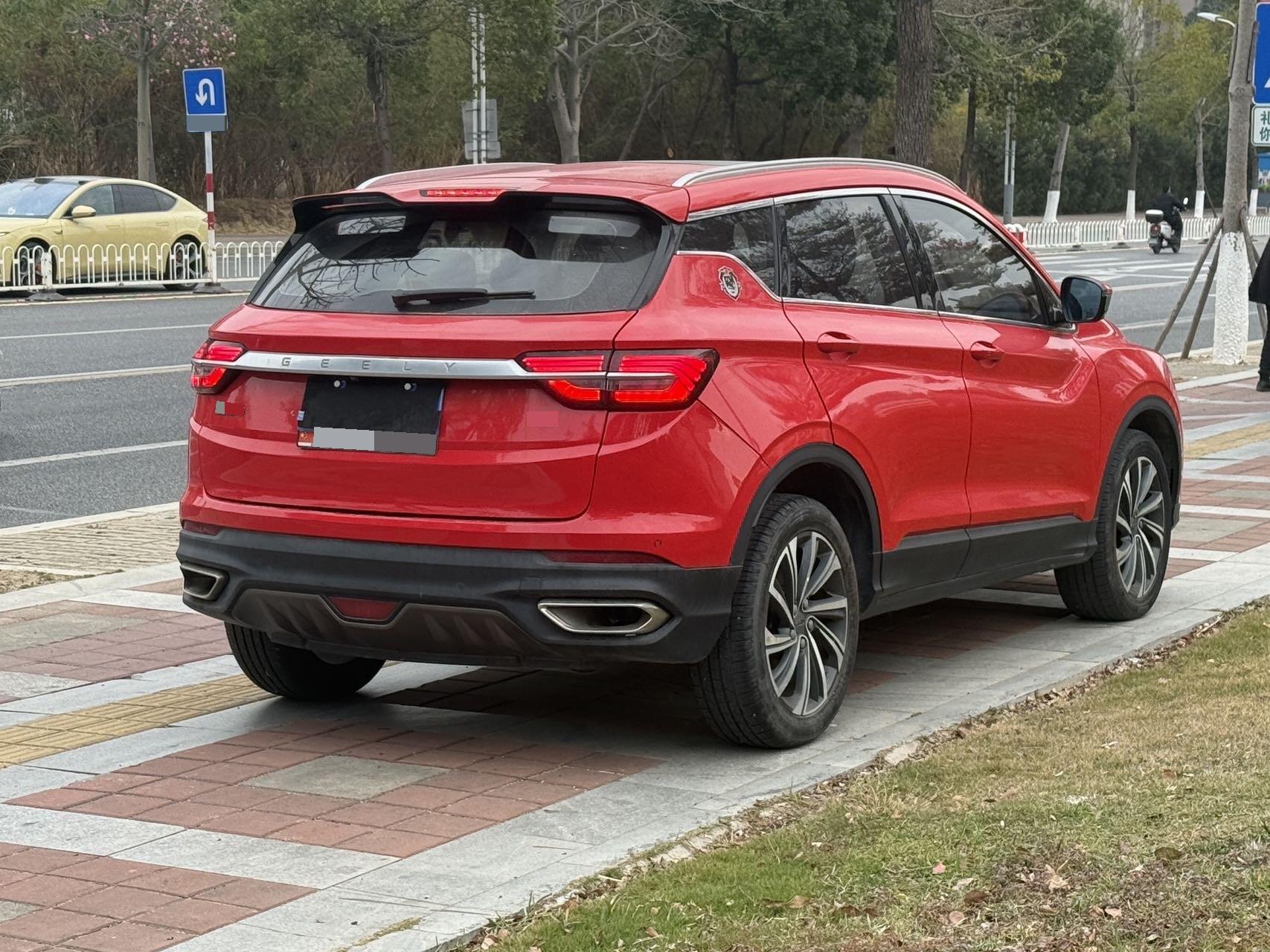 吉利 2019款 缤越 1.5T 260T 游侠