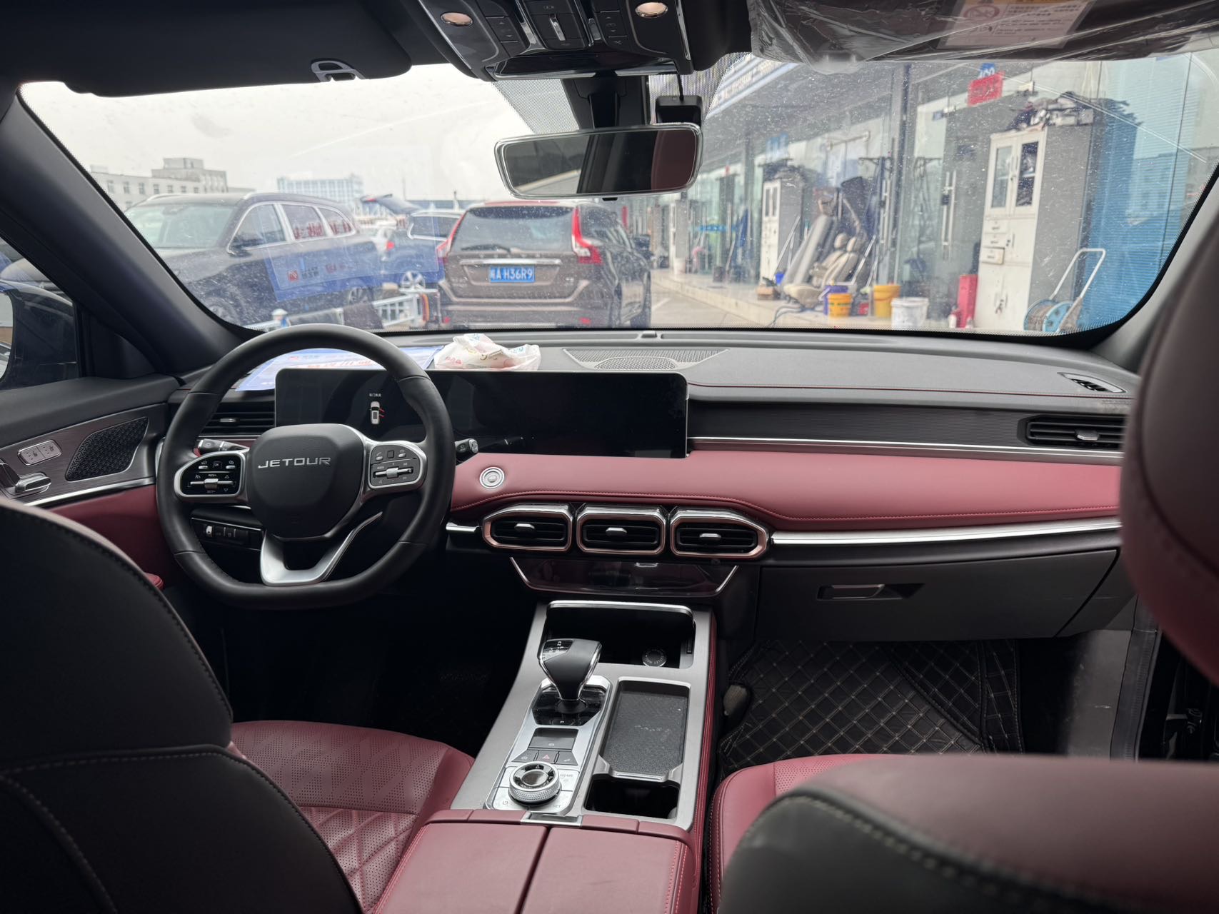 JETOUR 2024 X70 PLUS 1.5T Champion Edition MAX+ 5-Seater