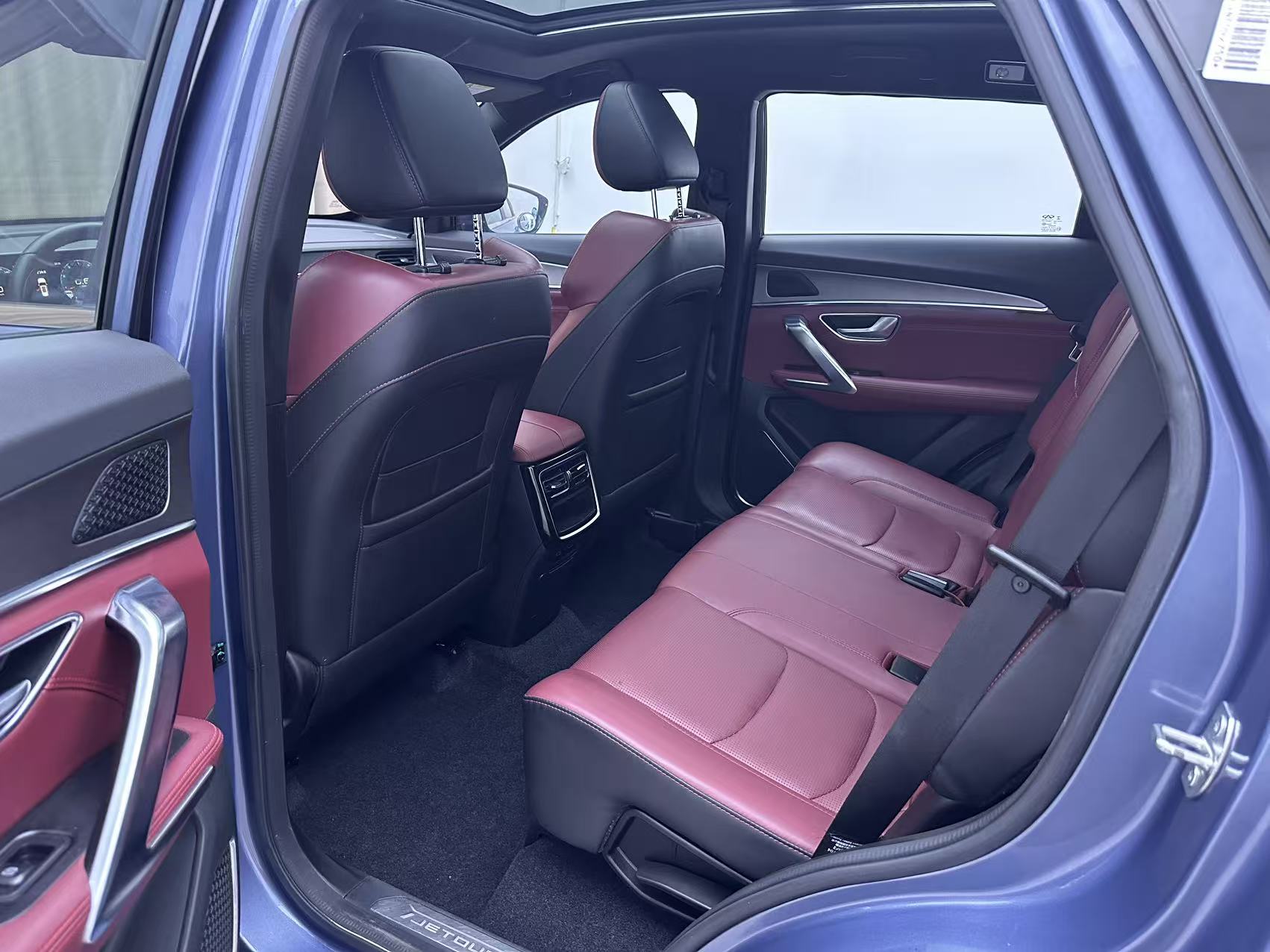 JETOUR 2022 X70 PLUS 1.5T CVT Mountain 5-Seater