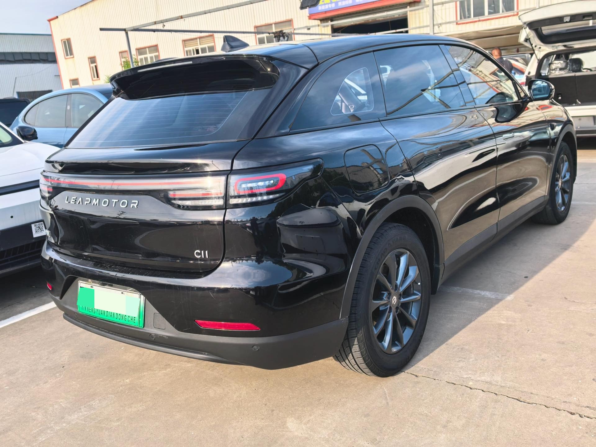 零跑 2023款 C11 500 舒享版