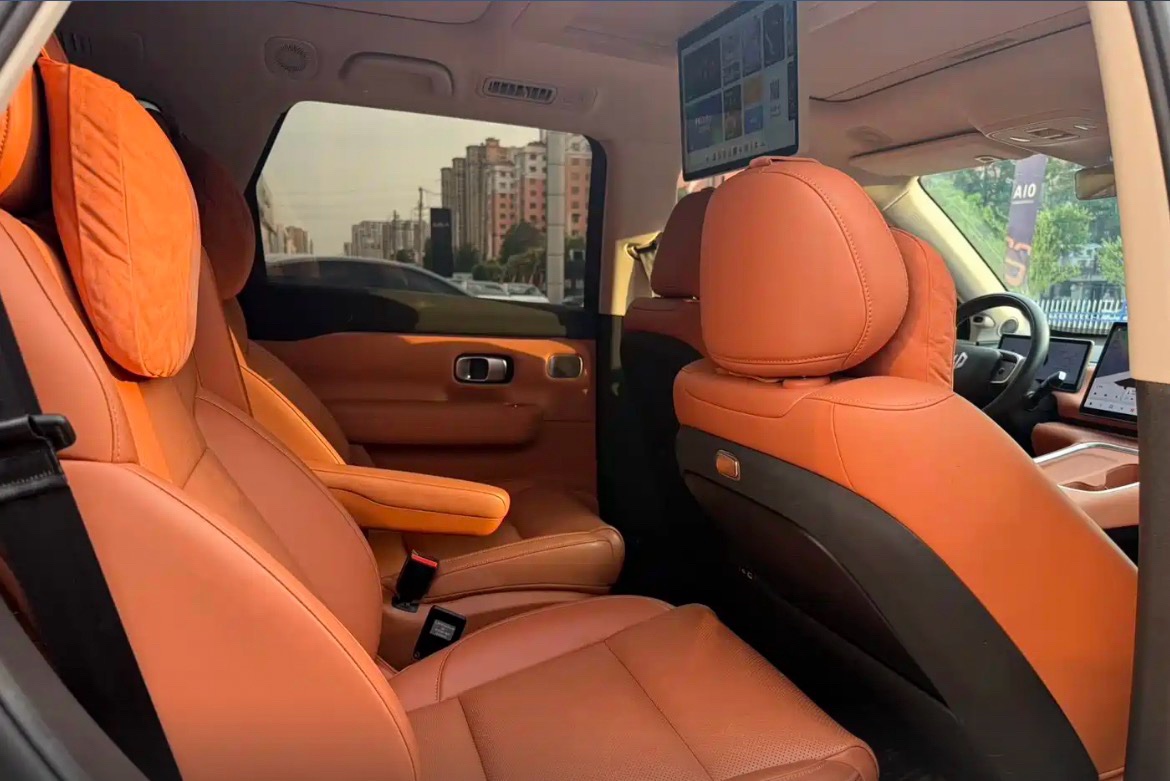 Leapmotor 2026 C16 280 LiDAR Zhizun Edition 6-Seater