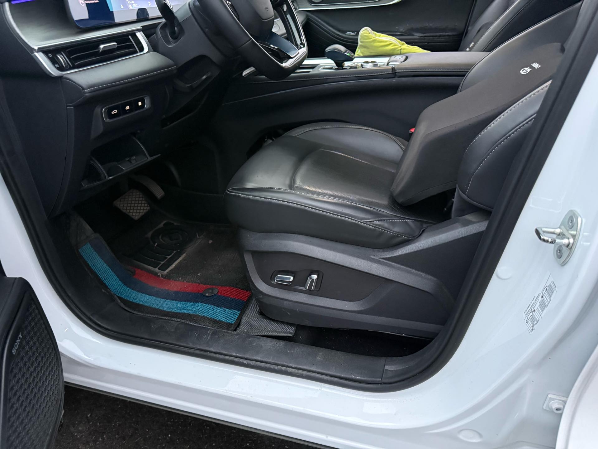 奇瑞 瑞虎8 PRO 新能源 2023款 瑞虎8 PRO PHEV 1.5T 悠享版