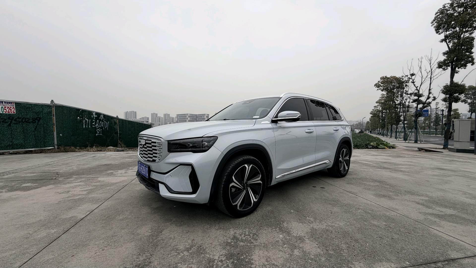 吉利 2022款 星越L 雷神Hi·X 1.5T 油电混动版 Super迅