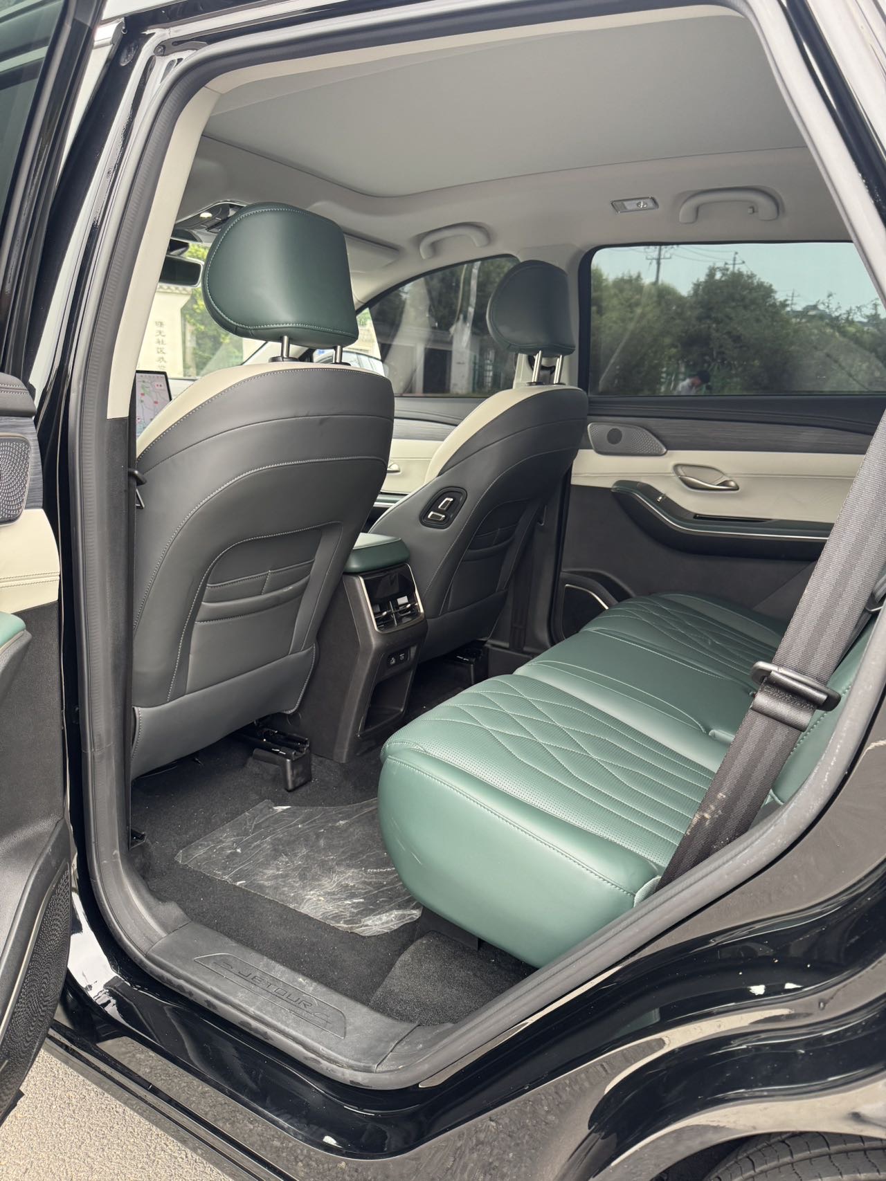 JETOUR 2023 Shanhai L9 1.5TD Pro 7-Seater