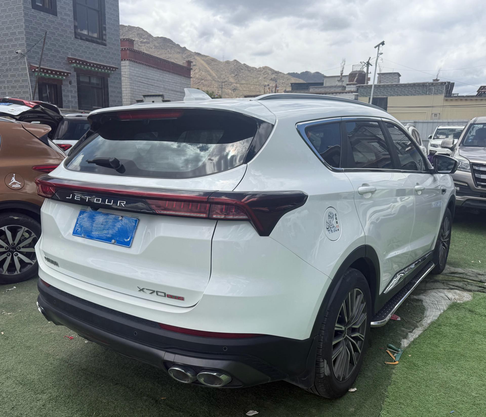 JETOUR 2023 X70 PLUS 1.5T Yongzhe PLUS 7-Seater