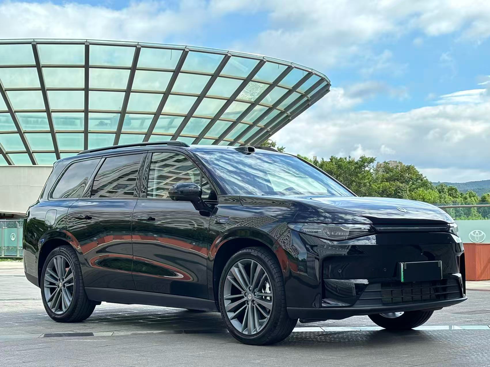 Leapmotor 2026 C16 280 LiDAR Zhizun Edition 6-Seater