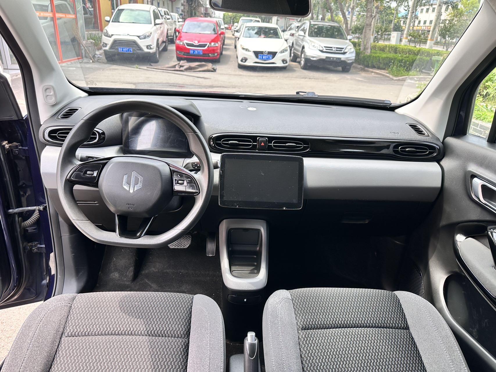 零跑 2021款 T03 400豪华版