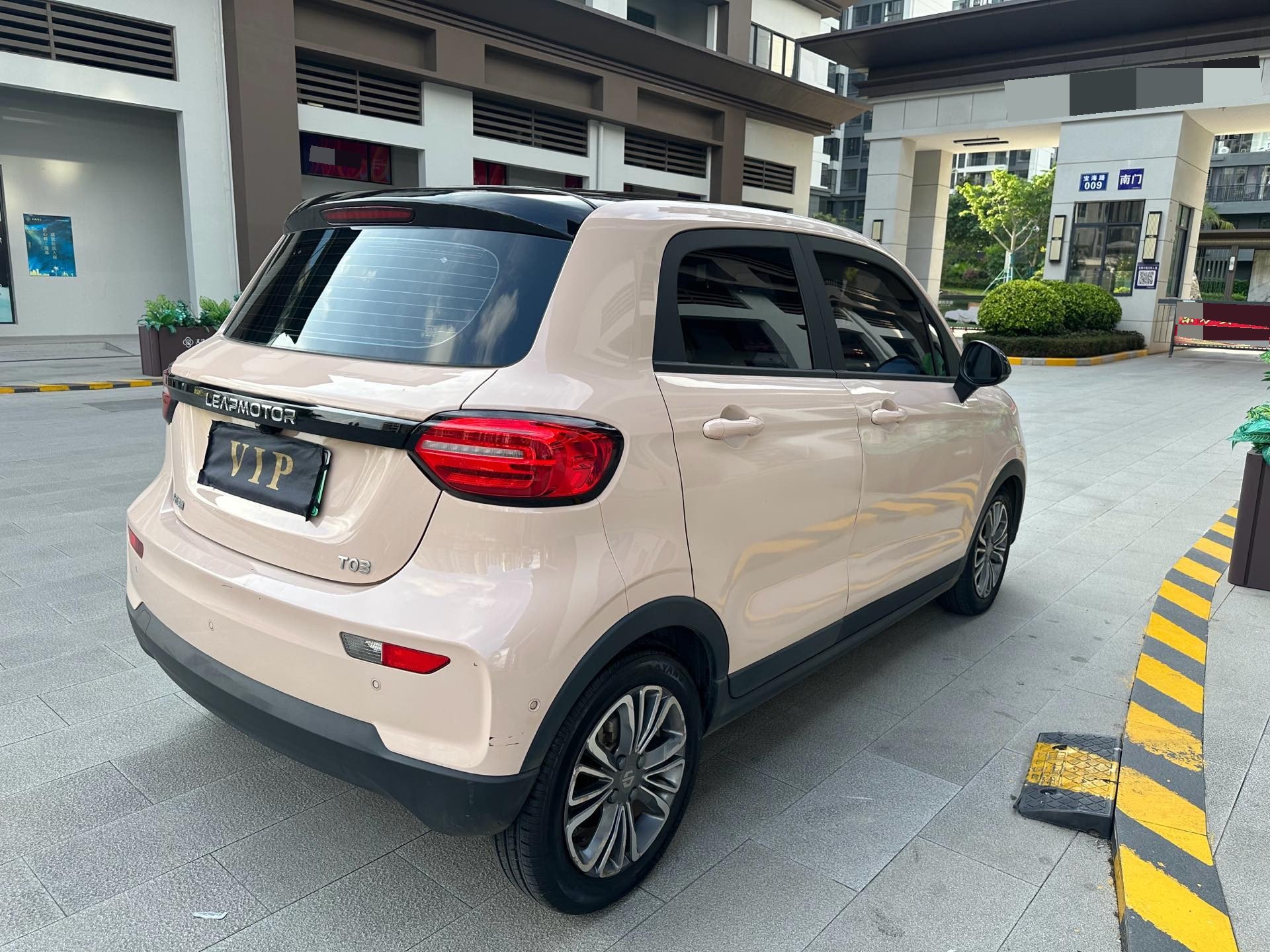 Leapmotor 2021 T03 400 Luxury Edition