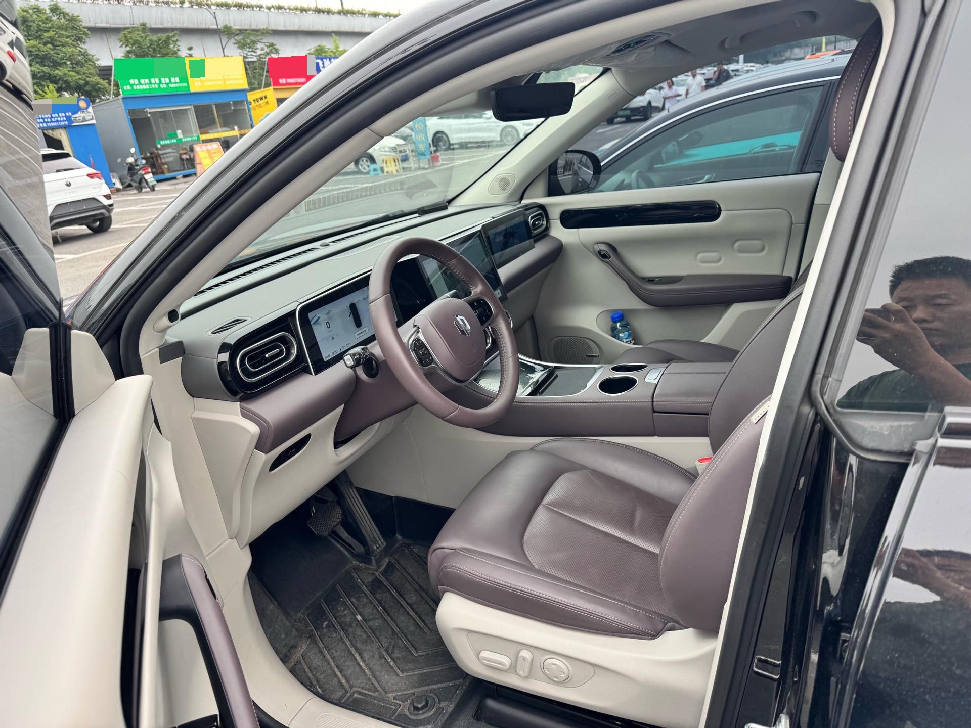 零跑 2024款 C11 200 智享版